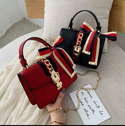 یک کیف لاکچری و خاص برای همه سنین و برای همه خاص و شیک پوشان